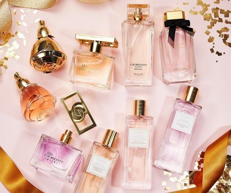 Lựa được chai nước hoa đúng mùi yêu thích sẽ khiến người nhận quà vô cùng hạnh phúc.