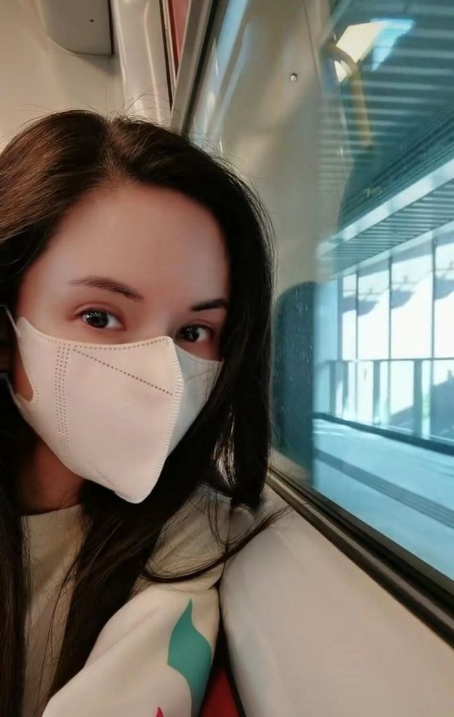 CDM bất ngờ trước nhan sắc của 'Tiểu Long Nữ đẹp nhất màn ảnh'.