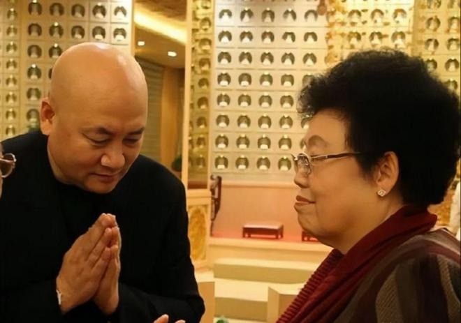 Đến nay, vợ chồng Trì Trọng Thụy, Trần Lệ Hoa vẫn tương kính như tân, hôn nhân vô cùng viên mãn.