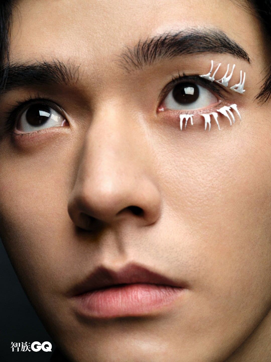 Còn đây là gương mặt mỹ nam khiến bao thiếu nữ thổn thức, mất ngủ của Cung Tuấn