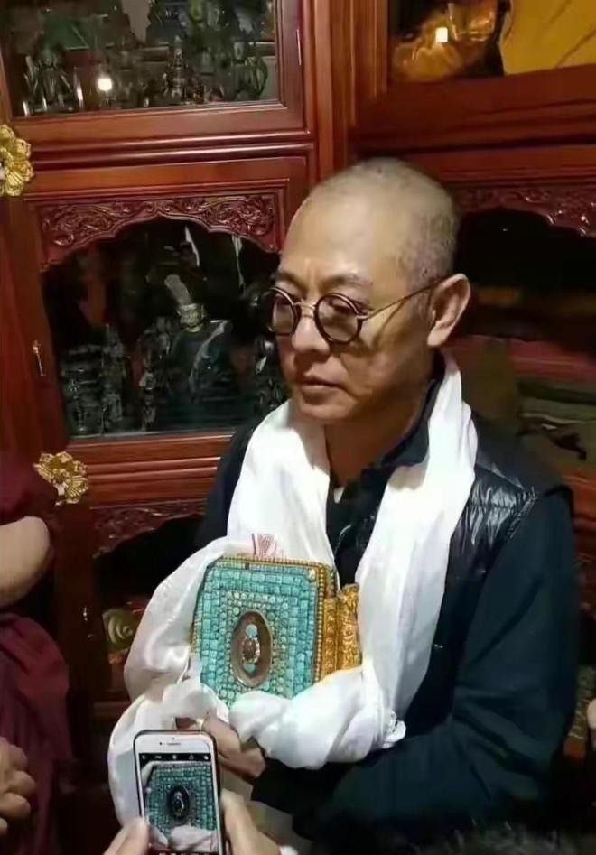 Cùng Dương Tử Quỳnh ăn mừng chiến thắng, 'vua Kungfu' Lý Liên Kiệt gây sốc với diện mạo hiện tại 5 Cùng Dương Tử Quỳnh ăn mừng chiến thắng, 'vua Kungfu' Lý Liên Kiệt gây sốc với diện mạo hiện tại 5