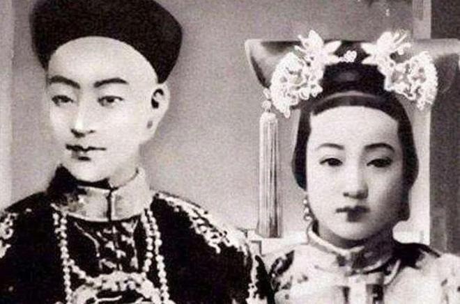 Hoàng đế Quang Tự và Trân Phi. Hoàng đế Quang Tự và Trân Phi.