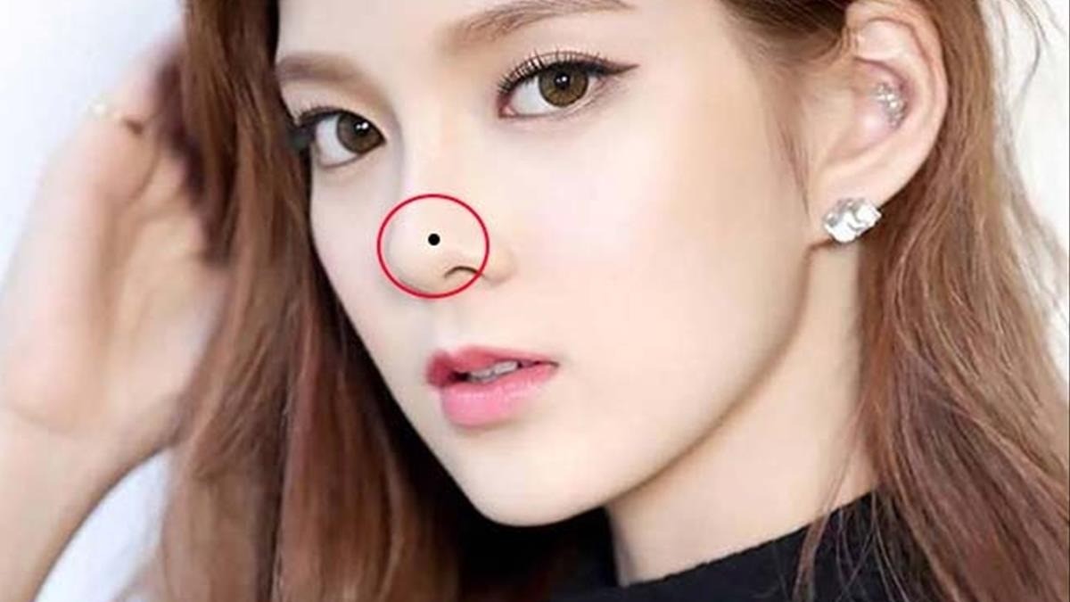 Nhận diện 9 nốt ruồi xấu trên mặt khiến chủ nhân hao tài tốn của, tình duyên lận đận 1 Nhận diện 9 nốt ruồi xấu trên mặt khiến chủ nhân hao tài tốn của, tình duyên lận đận 1