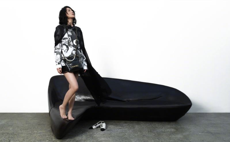 Phong cách trẻ trung, năng động đưa tam kim ảnh hậu trở về với thời thanh xuân.