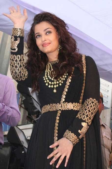 Rõ ràng, dù tăng cân thì Aishwarya Rai vẫn rất xinh đẹp, không hổ danh hoa hậu đẹp nhất thế giới.