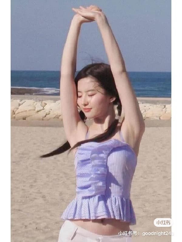 'Thần tiên tỷ tỷ' không làm người hâm mộ thất vọng. Tiên khí tràn màn hình.