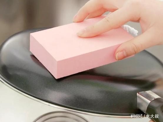 Trong nhà có 5 nhu yếu phẩm này thì vứt nhanh còn kịp, sử dụng lâu dài chẳng khác gì mang sức khỏe ra chơi đùa - Ảnh 4