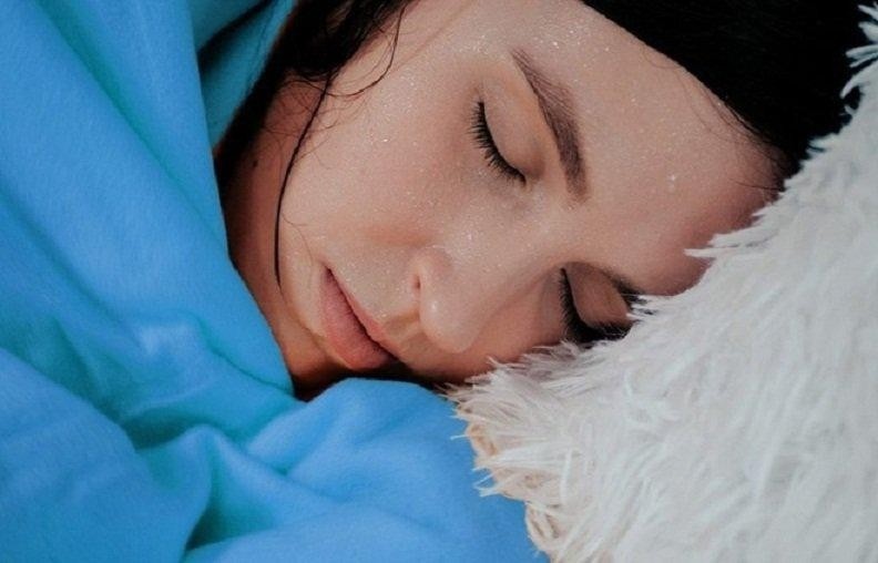 Đổ mồ hôi bất thường vào ban đêm cũng là một loại mồ hôi bệnh lý. Ảnh minh họa: Internet