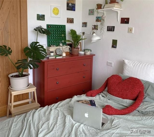 Phòng ngủ bài trí đẹp đến đâu cũng không nên đặt 5 thứ này kẻo thức dậy hoảng sợ, uể oải 1 Phòng ngủ bài trí đẹp đến đâu cũng không nên đặt 5 thứ này kẻo thức dậy hoảng sợ, uể oải 1