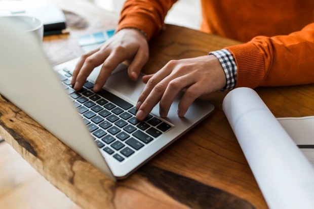 Để laptop cạn pin không tốt cho thiết bị này. Ảnh minh họa: Internet Để laptop cạn pin không tốt cho thiết bị này. Ảnh minh họa: Internet