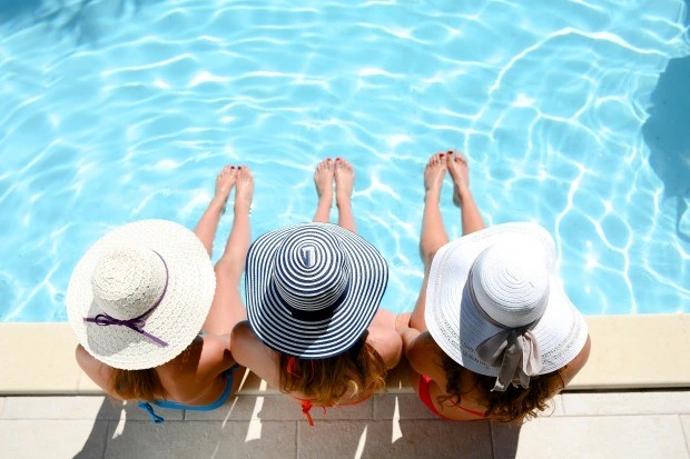Tuyệt đối không dùng chung bikini, mặc bikini ướt kéo dài. Ảnh minh họa: Internet Tuyệt đối không dùng chung bikini, mặc bikini ướt kéo dài. Ảnh minh họa: Internet