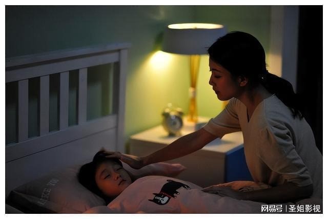 Nuôi dạy con bằng tất cả khả năng của mình. Ảnh minh họa: Internet