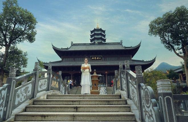 Những người hành thiện, bỏ ác sẽ luôn được Phật độ. Ảnh minh họa: Internet