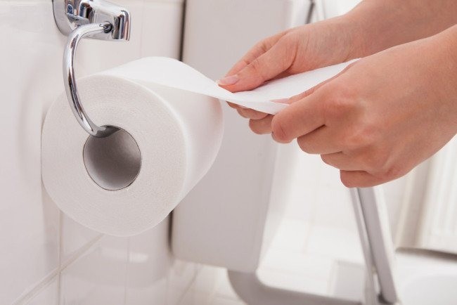 Đi vệ sinh đều đặn chứng tỏ hệ tiêu hóa và hệ bài tiết khỏe mạnh, từ đó sống lâu. Ảnh minh họa: Internet Đi vệ sinh đều đặn chứng tỏ hệ tiêu hóa và hệ bài tiết khỏe mạnh, từ đó sống lâu. Ảnh minh họa: Internet