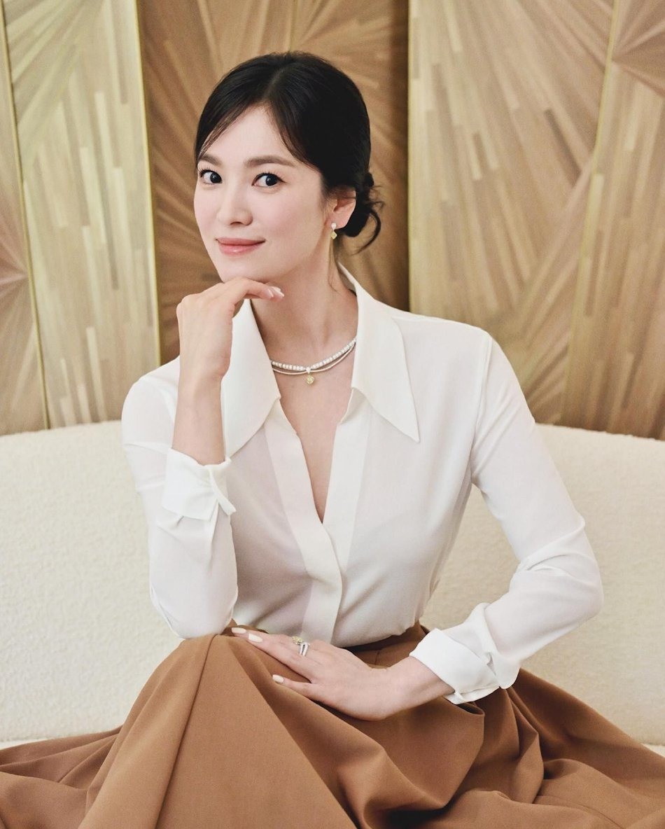 Nhan sắc cực phẩm, làm nên thương hiệu Song Hye Kyo.