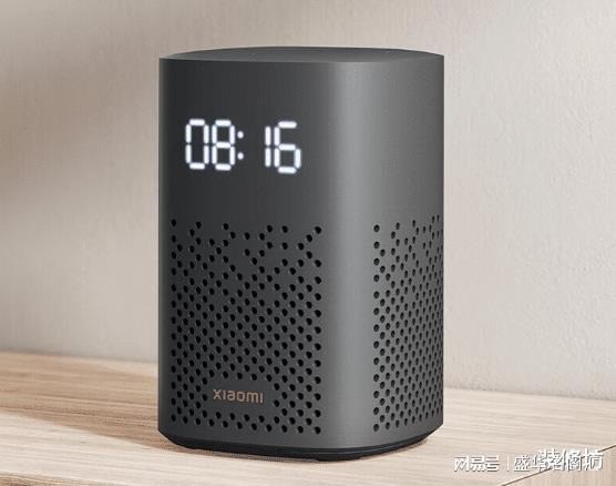 Người già đừng mua những thiết bị thông minh phức tạp. Ảnh minh họa: Internet Người già đừng mua những thiết bị thông minh phức tạp. Ảnh minh họa: Internet