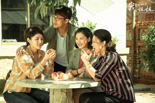 Đừng hỏi về chuyện tiền bạc, lương lậu của người khác bởi đây là vấn đề riêng tư. Ảnh minh họa: Internet Đừng hỏi về chuyện tiền bạc, lương lậu của người khác bởi đây là vấn đề riêng tư. Ảnh minh họa: Internet