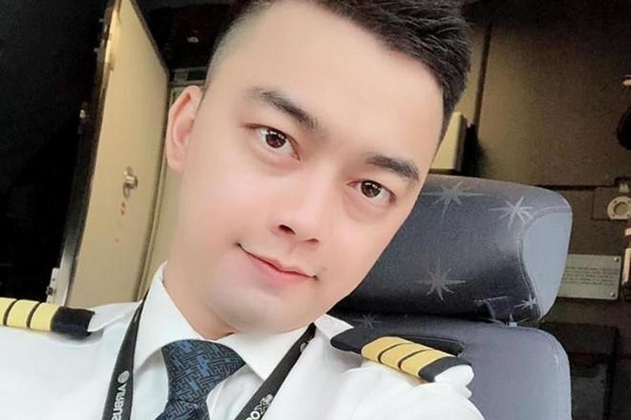 Cơ trưởng Hà Duy bị sa thải vì ma túy. Ảnh: Internet Cơ trưởng Hà Duy bị sa thải vì ma túy. Ảnh: Internet