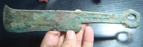 Trước khi phát minh ra bấm móng tay, người xưa cắt móng tay như thế nào? - Ảnh 3 Trước khi phát minh ra bấm móng tay, người xưa cắt móng tay như thế nào? - Ảnh 3