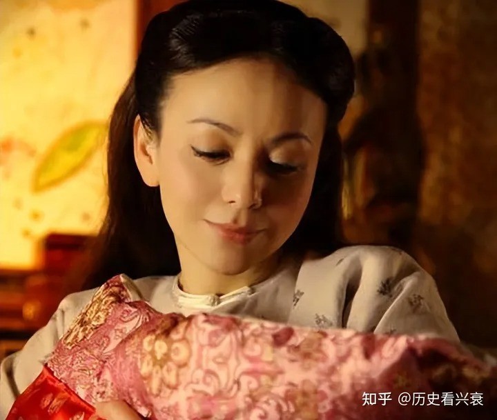 Vì sao phi tần thời xưa không tự mình cho con bú? Lý do thật sự buồn xé lòng - Ảnh 4 Vì sao phi tần thời xưa không tự mình cho con bú? Lý do thật sự buồn xé lòng - Ảnh 4