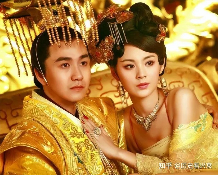 Vì sao phi tần thời xưa không tự mình cho con bú? Lý do thật sự buồn xé lòng - Ảnh 3 Vì sao phi tần thời xưa không tự mình cho con bú? Lý do thật sự buồn xé lòng - Ảnh 3