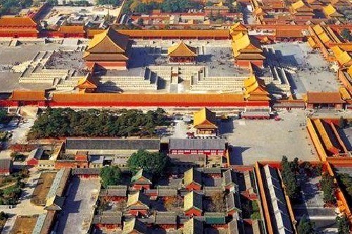 Tử Cấm Thành xây dựng theo mô hình Thiên Cung với gần 10.000 căn phòng. Đi vào đây mà không có người dẫn đường bạn rất dễ bị lạc. Ảnh: Internet