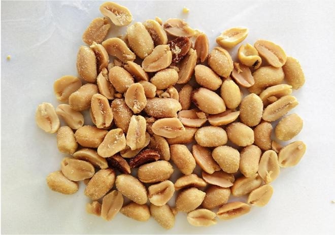 Đậu phộng rất tốt cho sức khỏe nhưng muốn dựa vào nó để hạ huyết áp thì sai lầm. Ảnh minh họa: Internet