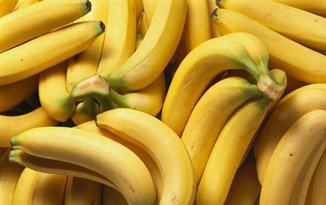 Chuối thẳng và chuối cong loại nào ngon hơn? Cách chọn chuối trăm quả ngọt cả trăm - Ảnh 1