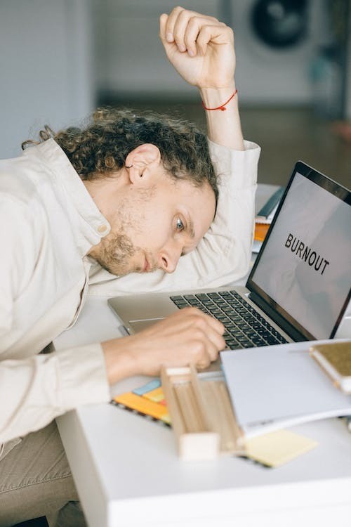 5 điều đàn ông phạm phải khiến cơ thể lúc nào cũng mệt mỏi, thiếu sức sống - Ảnh 2 5 điều đàn ông phạm phải khiến cơ thể lúc nào cũng mệt mỏi, thiếu sức sống - Ảnh 2