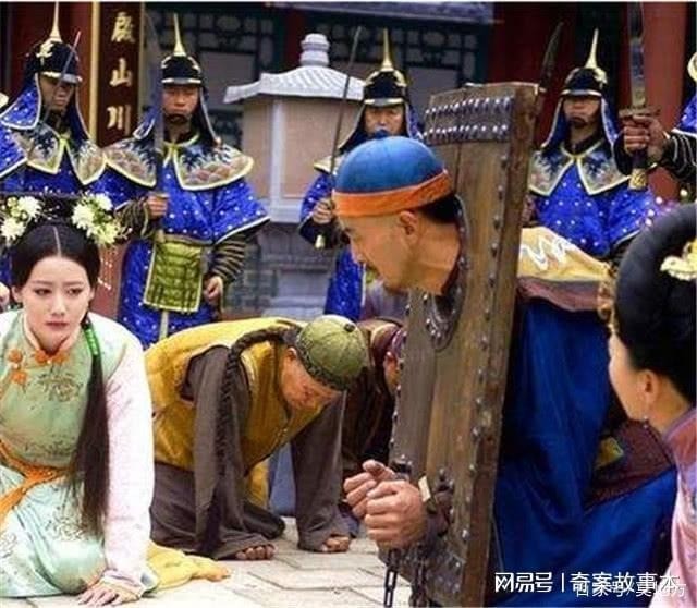 Khi bị tịch thu gia sản, vợ con của phạm nhân cũng phải đối mặt với nhiều hình thức trừng phạt khác nhau. Đầu tiên là bị lưu đày tới những nơi hẻo lánh. Ảnh minh họa: Internet Khi bị tịch thu gia sản, vợ con của phạm nhân cũng phải đối mặt với nhiều hình thức trừng phạt khác nhau. Đầu tiên là bị lưu đày tới những nơi hẻo lánh. Ảnh minh họa: Internet