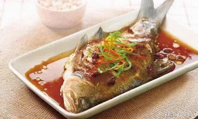 Ăn cá mang lại nhiều lợi ích cho sức khỏe. Ảnh minh họa: Internet