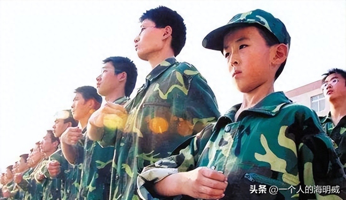 Thần đồng 'chín ép', 28 tuổi còn ăn bám bố mẹ và đứng trước nguy cơ ... 'ế' vợ - Ảnh 3 Thần đồng 'chín ép', 28 tuổi còn ăn bám bố mẹ và đứng trước nguy cơ ... 'ế' vợ - Ảnh 3