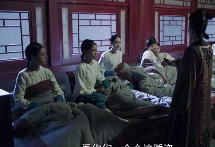 Các cung nữ nhà Thanh phải tuân theo nhiều quy định nghiêm ngặt, trong đó có tư thế ngủ. Ảnh minh họa: Internet Các cung nữ nhà Thanh phải tuân theo nhiều quy định nghiêm ngặt, trong đó có tư thế ngủ. Ảnh minh họa: Internet