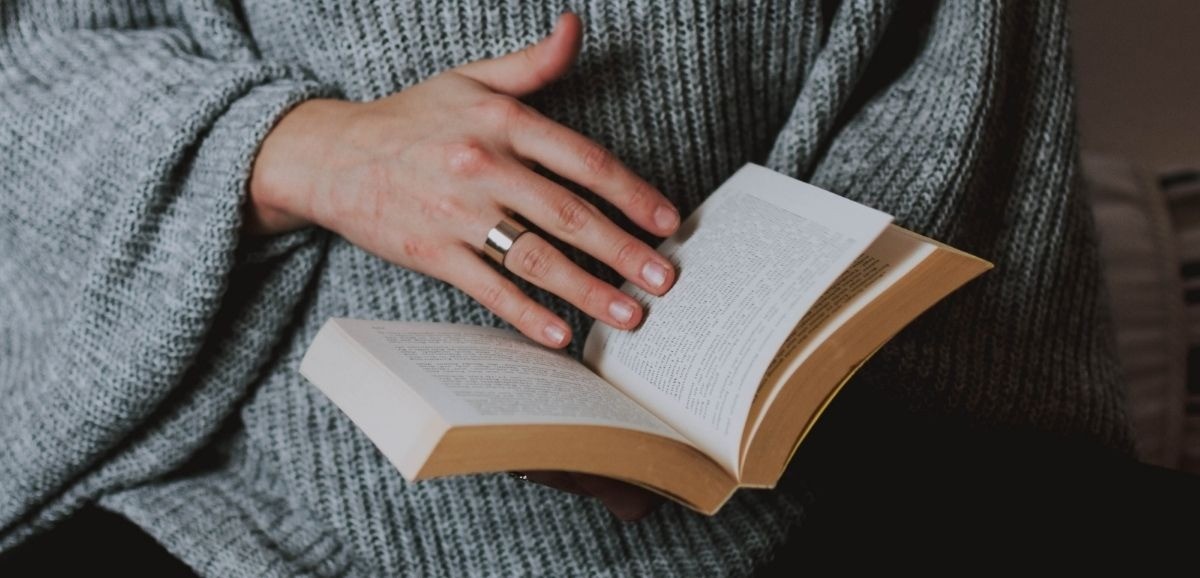 Trong nhà có tiếng đọc sách là dấu hiệu của những người biết quý tri thức, nỗ lực và phấn đấu. Người như vậy thì nhất định sẽ thành công. Ảnh minh họa: Internet