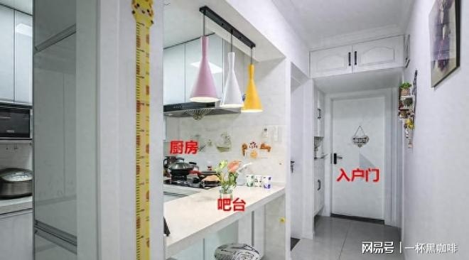 Cửa chính đối diện bếp cũng gây tán tài tán lộc, mất cảm tình của khách đến nhà. Ảnh minh họa: Internet Cửa chính đối diện bếp cũng gây tán tài tán lộc, mất cảm tình của khách đến nhà. Ảnh minh họa: Internet