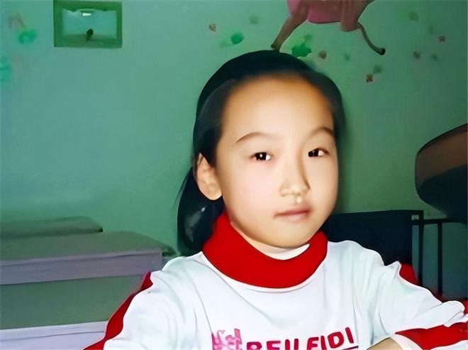 Thần đồng 6 tuổi được quân đội chiêu mộ, nuôi ăn học nhờ khả năng đặc biệt - Ảnh 1 Thần đồng 6 tuổi được quân đội chiêu mộ, nuôi ăn học nhờ khả năng đặc biệt - Ảnh 1