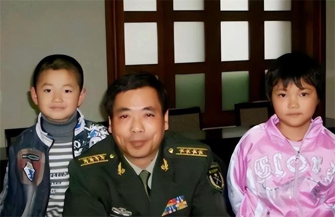 Thần đồng 6 tuổi được quân đội chiêu mộ, nuôi ăn học nhờ khả năng đặc biệt - Ảnh 3 Thần đồng 6 tuổi được quân đội chiêu mộ, nuôi ăn học nhờ khả năng đặc biệt - Ảnh 3