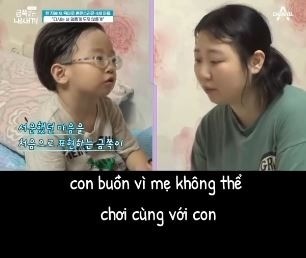 Geum Juk bộc bạch cảm xúc của mình với mẹ. Ảnh cắt từ clip Geum Juk bộc bạch cảm xúc của mình với mẹ. Ảnh cắt từ clip
