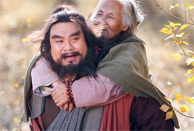 Dù tàn nhẫn nhưng Lý Quỳ lại là một người con cực kỳ hiếu thảo. Ảnh: Internet Dù tàn nhẫn nhưng Lý Quỳ lại là một người con cực kỳ hiếu thảo. Ảnh: Internet