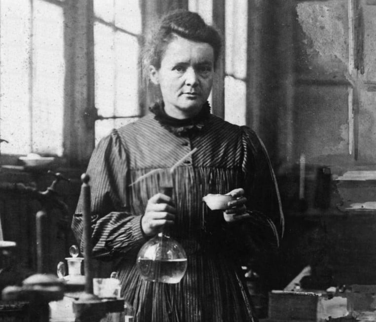 Marie Curie đi tiên phong trong lĩnh vực bức xạ, mở đường cho vật lý hiện đại. Ảnh: Getty Marie Curie đi tiên phong trong lĩnh vực bức xạ, mở đường cho vật lý hiện đại. Ảnh: Getty