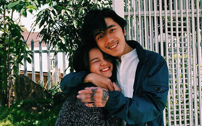 Cặp đôi đã nhiều lần tan hợp trước khi chính thức đính hôn.