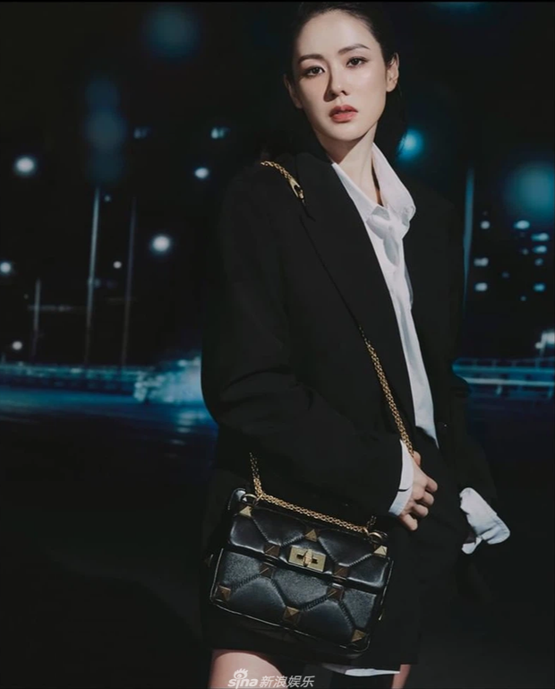 Son Ye Jin đẹp 'nức nở' trong loạt ảnh hậu trường chụp tạp chí - Ảnh 1 Son Ye Jin đẹp 'nức nở' trong loạt ảnh hậu trường chụp tạp chí - Ảnh 1