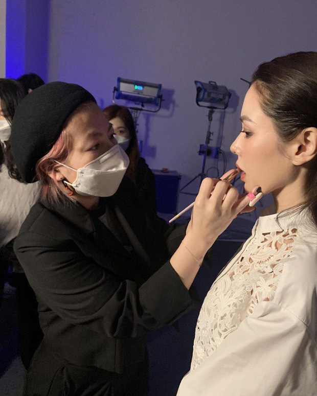 Son Ye Jin đẹp nức nở trong loạt ảnh hậu trường