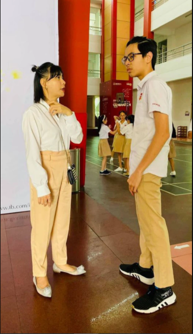 Con trai Cát Phượng đã lớn, cao hơn mẹ Con trai Cát Phượng đã lớn, cao hơn mẹ