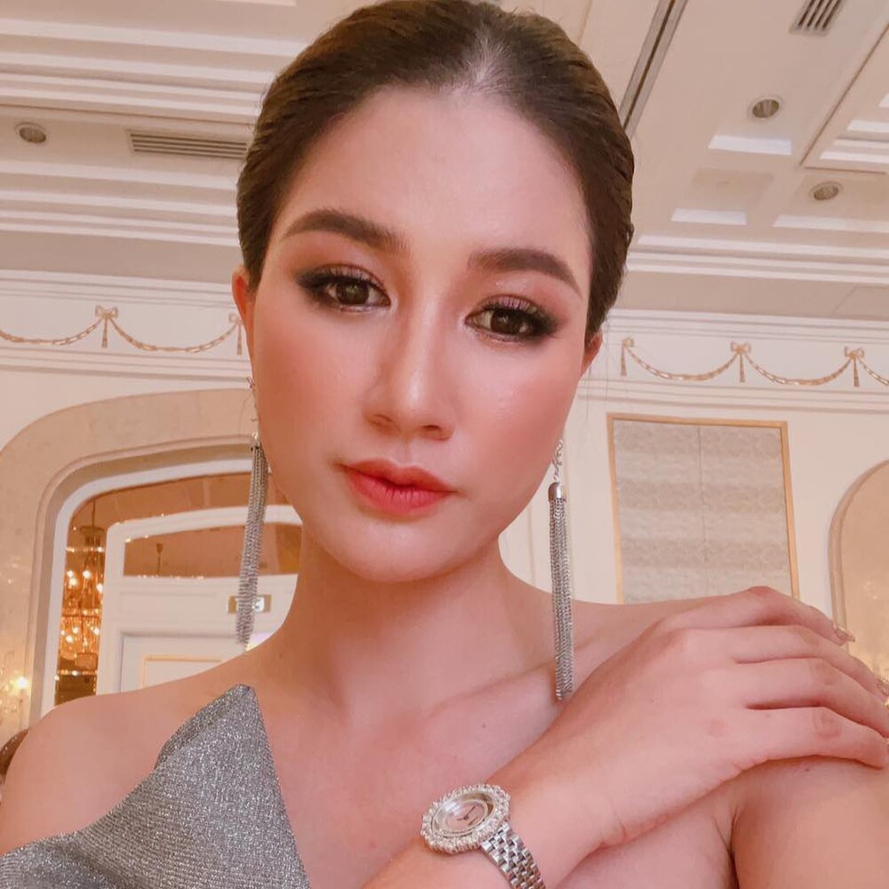 Dù ăn nói bỗ bã nhưng cựu người mẫu vẫn có cách dạy con khiến nhiều người nể phục Dù ăn nói bỗ bã nhưng cựu người mẫu vẫn có cách dạy con khiến nhiều người nể phục
