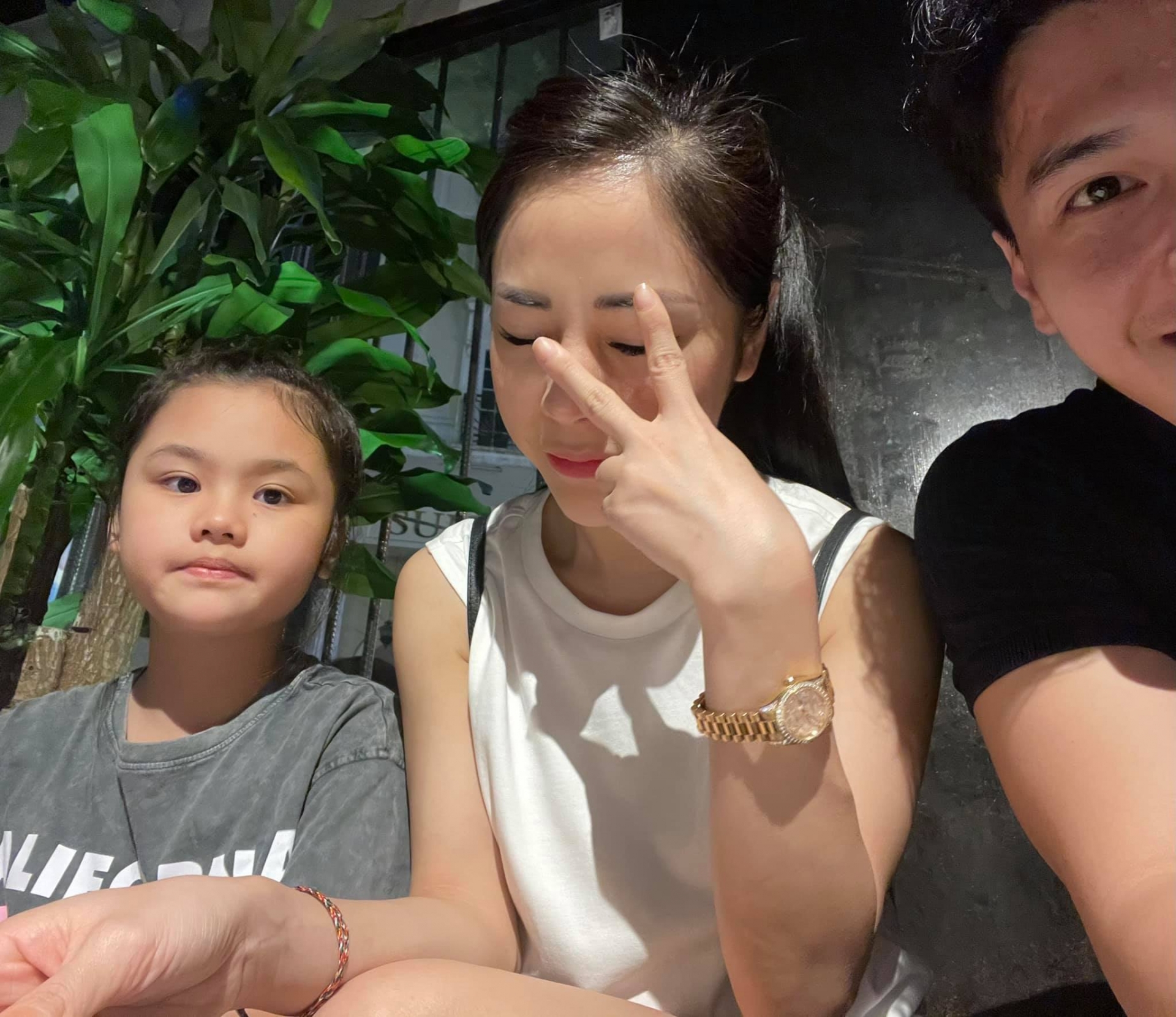 Huỳnh Anh khoe khoảnh khắc tình cảm bên con riêng của bạn gái hơn 6 tuổi - Ảnh 1 Huỳnh Anh khoe khoảnh khắc tình cảm bên con riêng của bạn gái hơn 6 tuổi - Ảnh 1