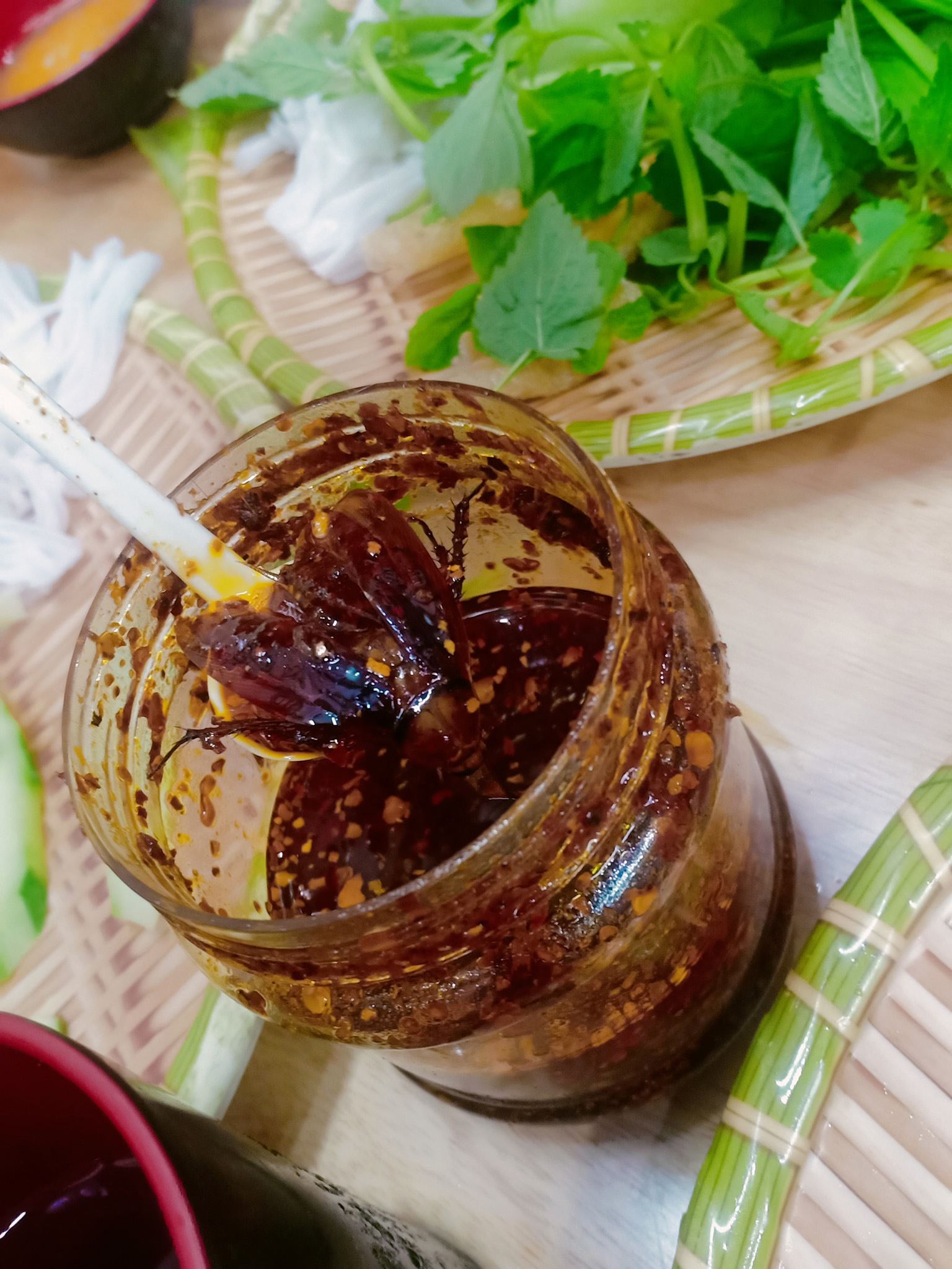 Phản ánh với nhân viên thì được giải thích đó là ram