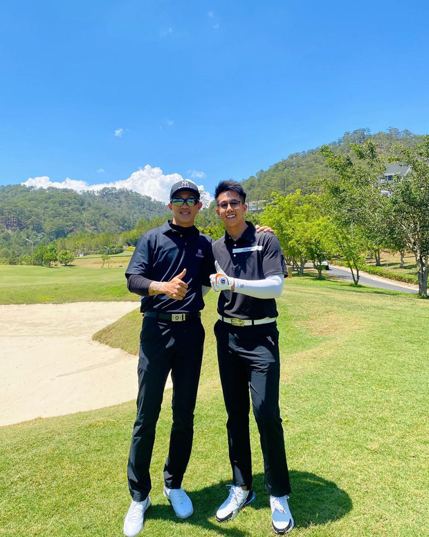 Anh thường xuyên đi đánh Golf với người ngươi cũ Hương Giang Anh thường xuyên đi đánh Golf với người ngươi cũ Hương Giang