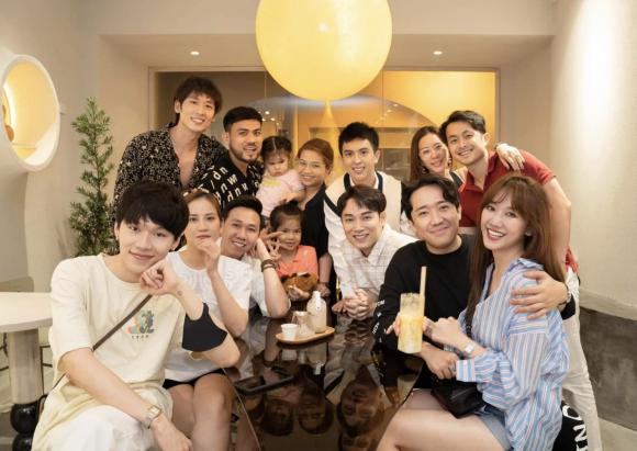 Hội bạn thân Trấn Thành tụ họp nhưng vắng mặt Ali Hoàng Dương Hội bạn thân Trấn Thành tụ họp nhưng vắng mặt Ali Hoàng Dương