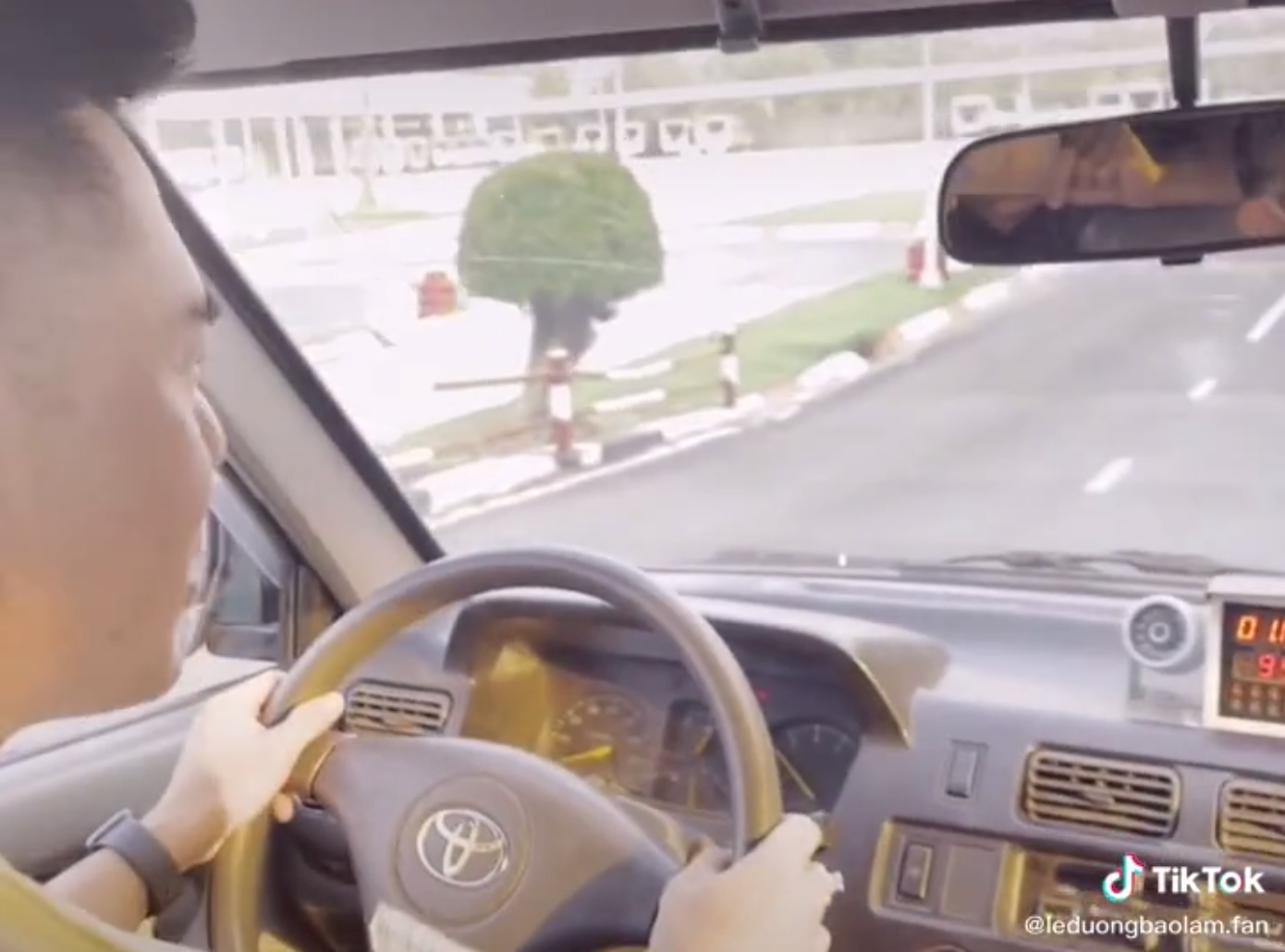 Nam diễn viên khá ồn ào trong quá trình luyện tập